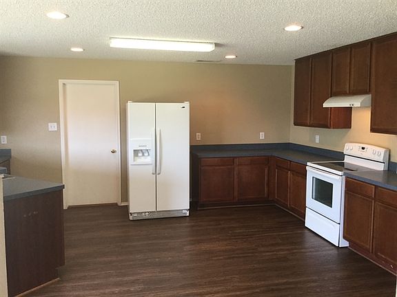 3rd image of 214 Gayleh Ln