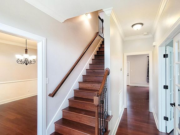 3rd image of 1904 Loch View Ct
