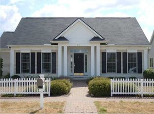 21 Settlers Grn, Pittsford, NY 14534