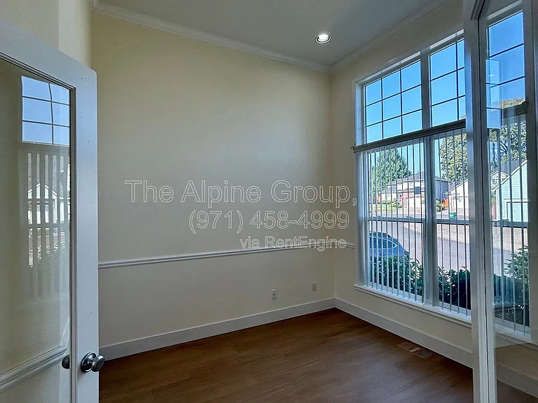 351 NW Kotrik Pl — Photo 14