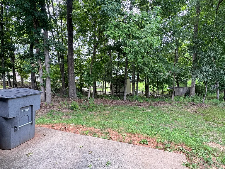 1210 Ridgewood Dr — Photo 14