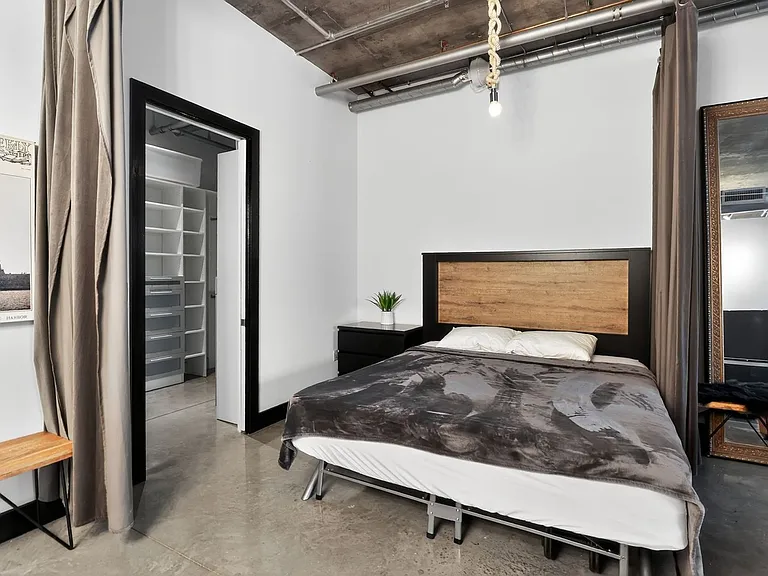 435 N Andrews Ave #206 — Photo 9