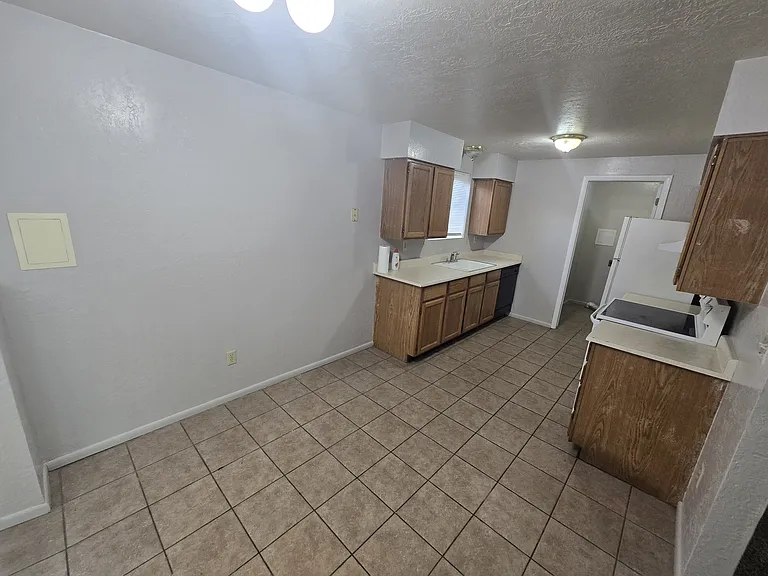 514 N Colorado St #B — Photo 5