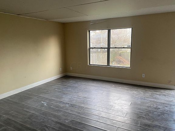 5th image of 363 Chatterly Ln