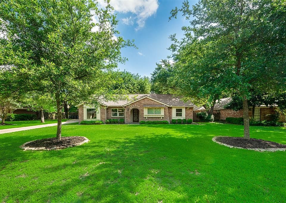 1st image of 15518 Jersey Dr