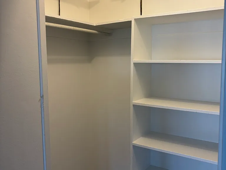 3100 N Lakeshore Dr #706 — Photo 10