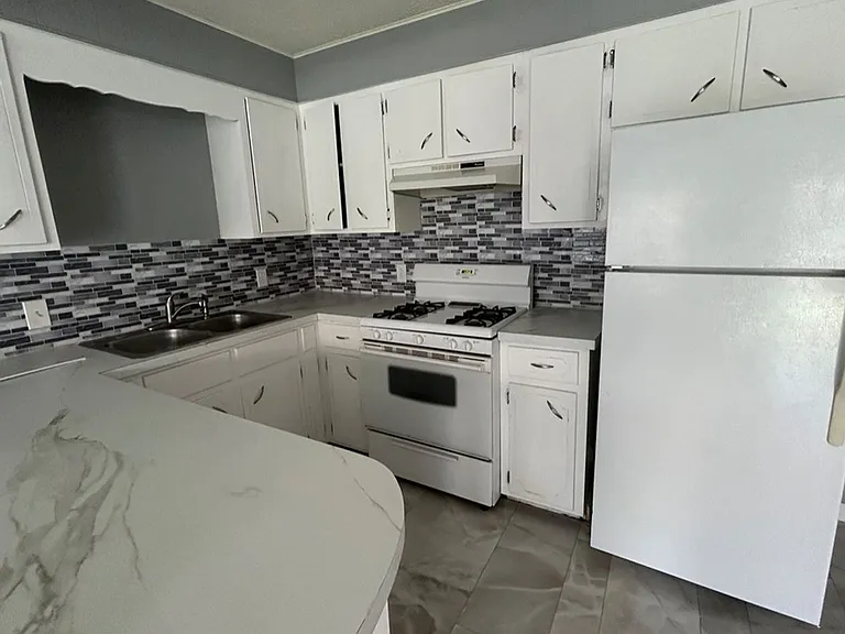 403 Park St #409 — Photo 5
