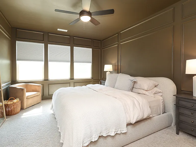 Luxurious master bedroom with walk-in closet and master bathroom suite