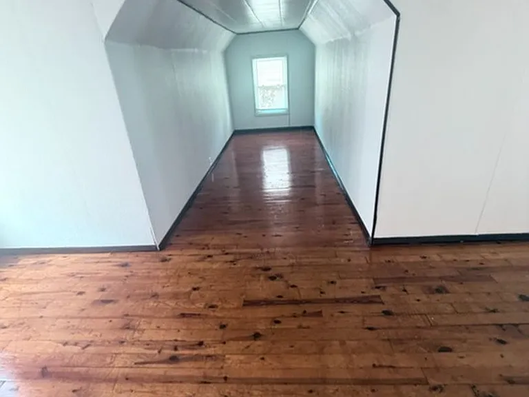 11215 Langton Ave — Photo 22