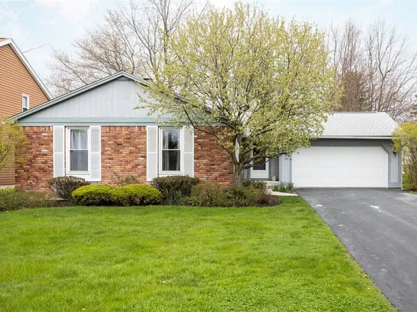 155 Little Robin Rd, Amherst, NY 14228