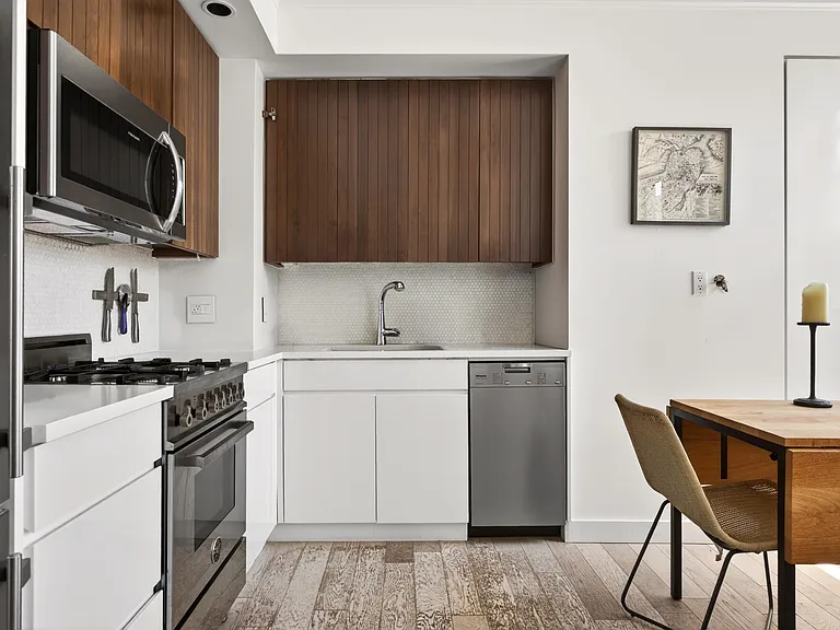 340 W 86th St #12F — Photo 4