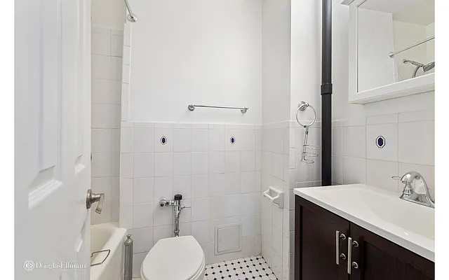 Rented by Douglas Elliman | media 5