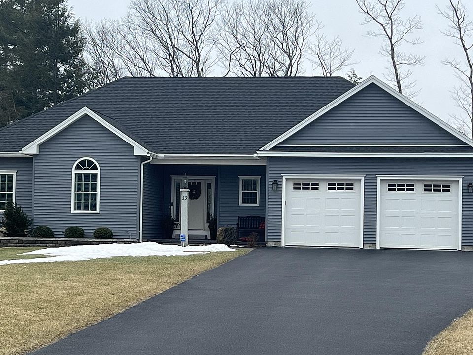 1st image of 7 Magnolia Dr