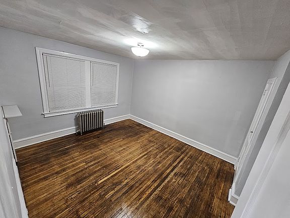 4th image of 322 W Annsbury St #1