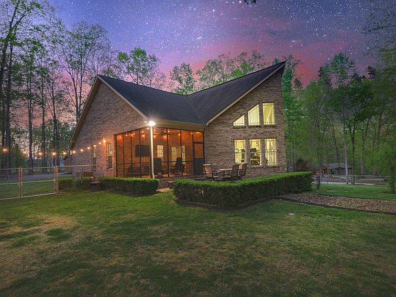 2nd image of 750 Davis Spring Rd