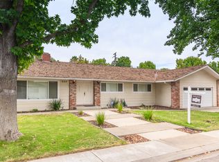 220 Charlemagne Way, Modesto, CA 95350