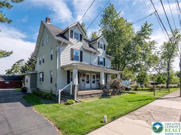 127 N 9th St, Quakertown, PA 18951