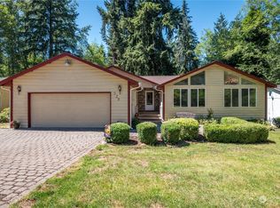325 Rollingwood Dr, Kelso, WA 98626