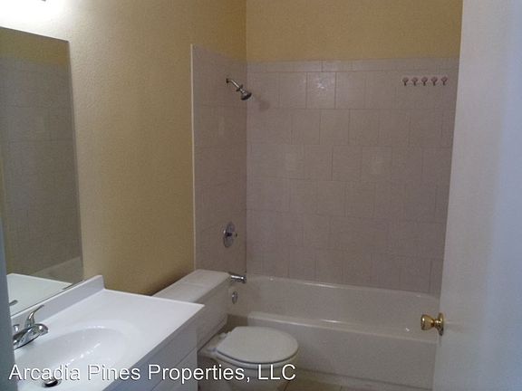4th image of 711 W Lincoln Ave APT 23