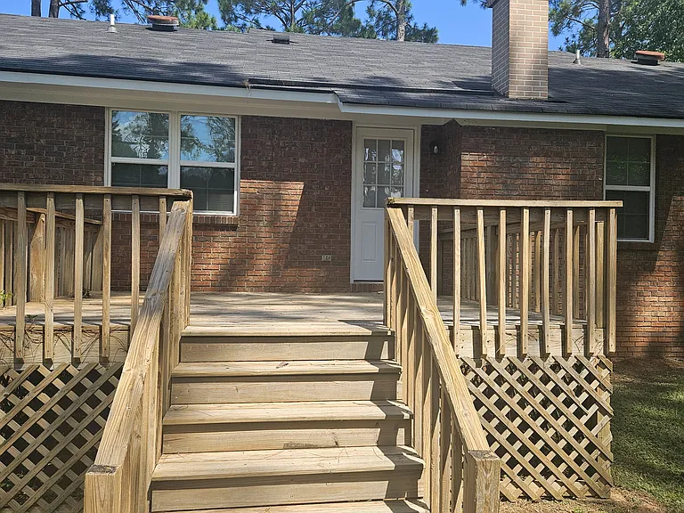 202 Dunaway Dr — Photo 6