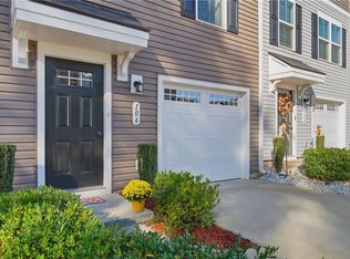 106 Sproles Ln, Easley, SC 29642