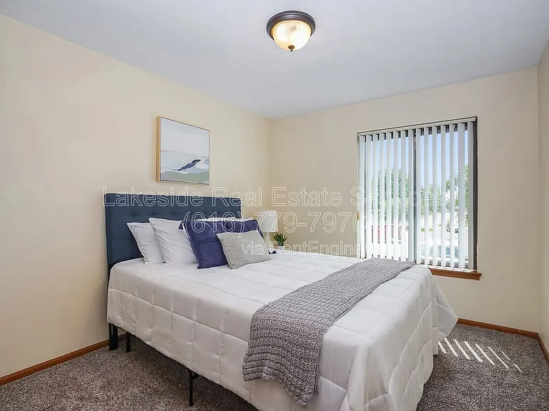 Hamilton Park Apartments — Photo 3