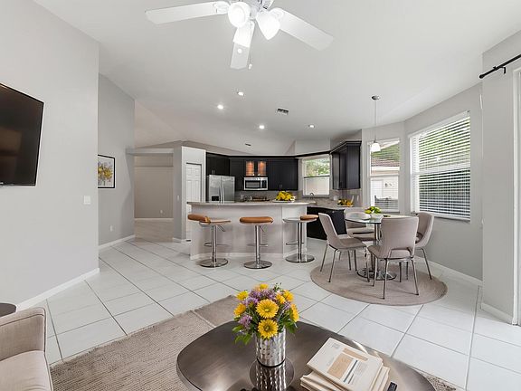 3rd image of 10316 NW 53rd Court