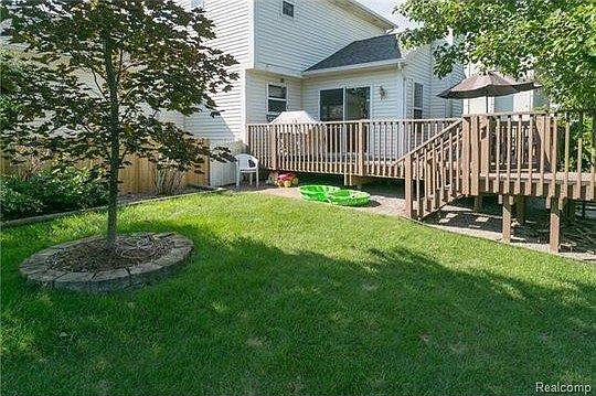 3rd image of 7225 Sadie Ln