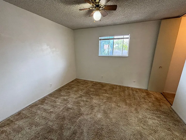 Taylor St Apartment — Photo 30