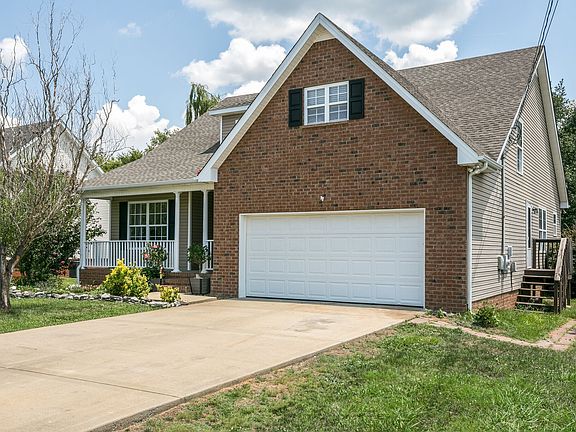 3rd image of 627 Fleming Farms Dr