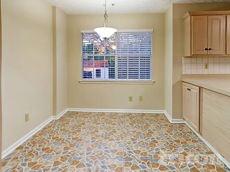 3590 Cameron Hills Pl — Photo 5
