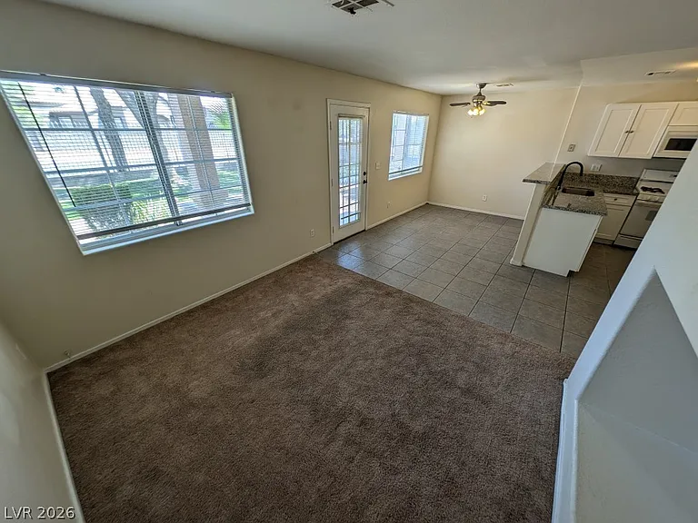 2520 Sierra Luna Ave #102 — Photo 6
