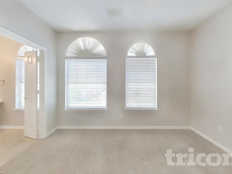 3135 Lavender Candle Dr — Photo 6