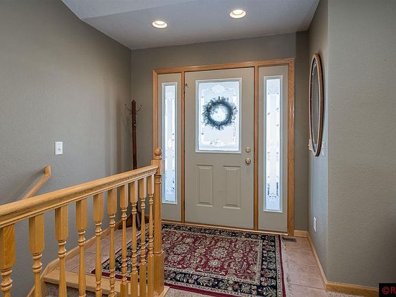 2nd image of 313 Victoria Blvd