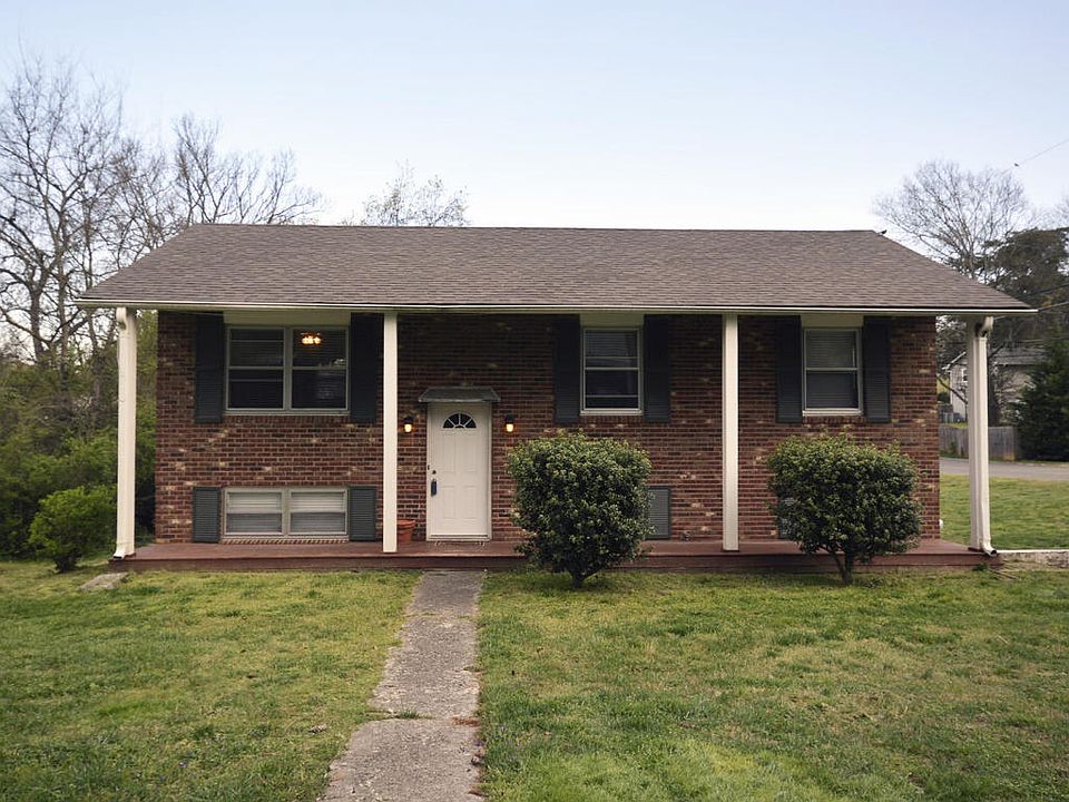 1st image of 1344 Scotsbury Cir