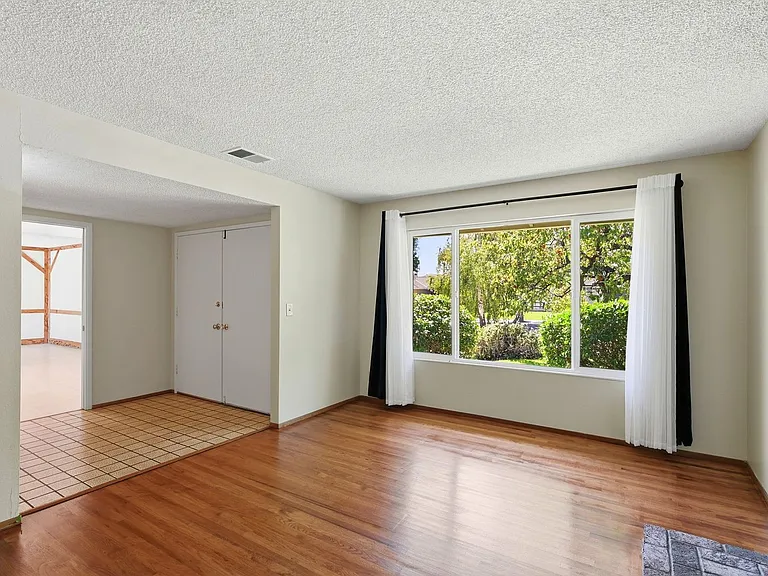 5880 Taormino Ave — Photo 7