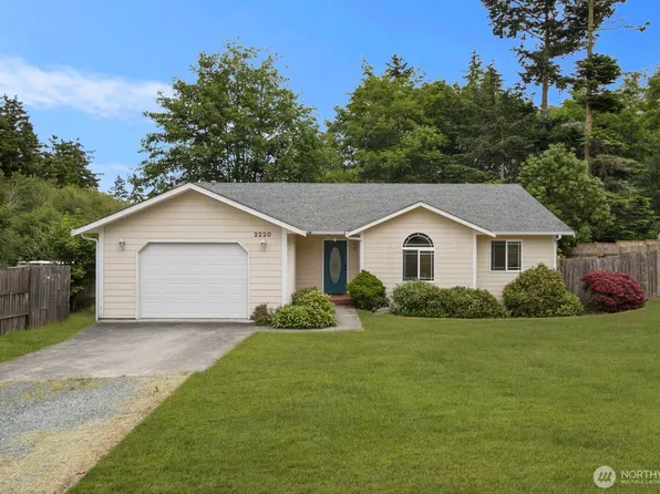 2220 Williams Road, Oak Harbor, WA 98177