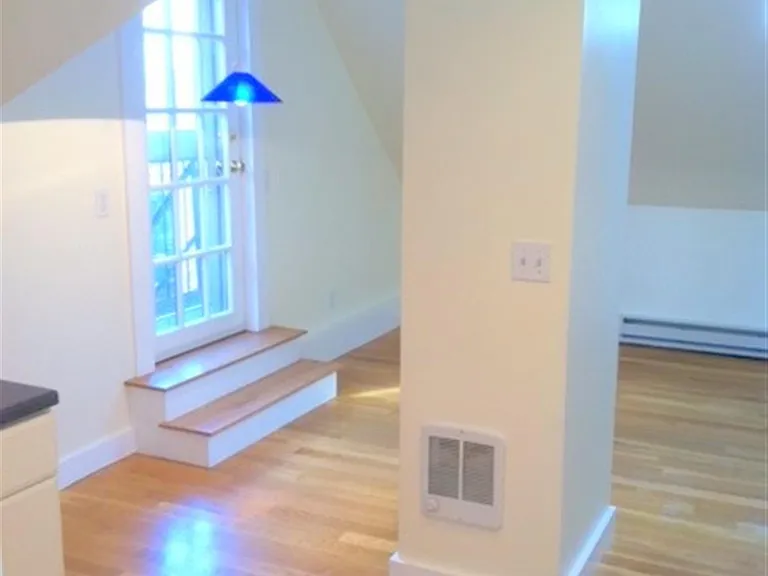 67 Hudson St — Photo 14