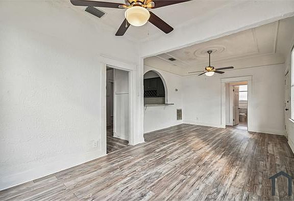 5th image of 1913 W Lemon St