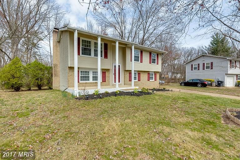 1st image of 14 Amwich Ct