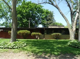 1460 Eagle Rd, Elgin, IL 60123