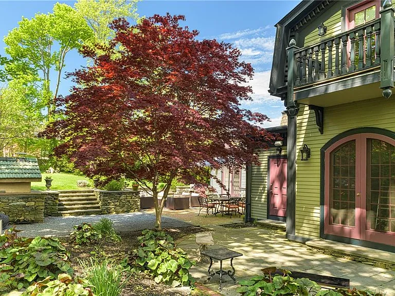 287 Gibbs Ave — Photo 49