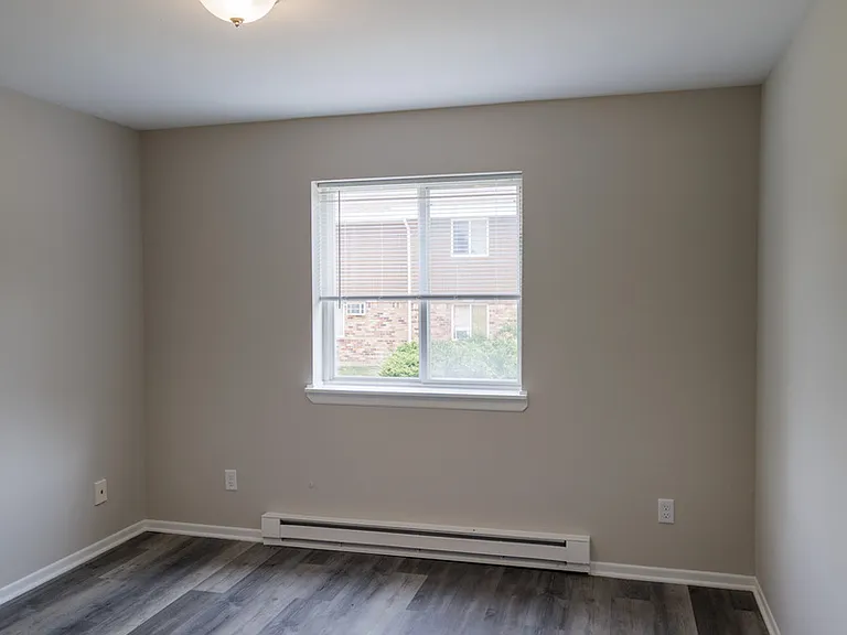 2103 Green Tree Rd #3 — Photo 7