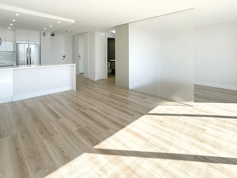 5445 N Sheridan Rd #1407 — Photo 3
