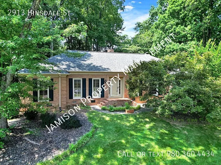 2913 Hinsdale St — Photo 31