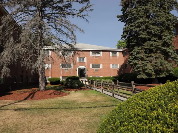9 Glen Ave Unit 18, Chelmsford, MA 01824