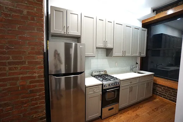 Rented by Best Apartments North Inc | media 7