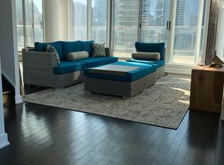 21 Nelson St #UPH05, Toronto, ON M5V 3H9