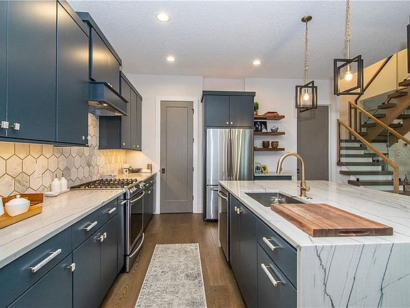 3rd image of 3002 W Trilby Ave