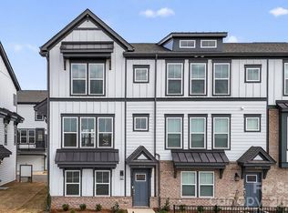 9452 Senator Royall Dr, Charlotte, NC 28262